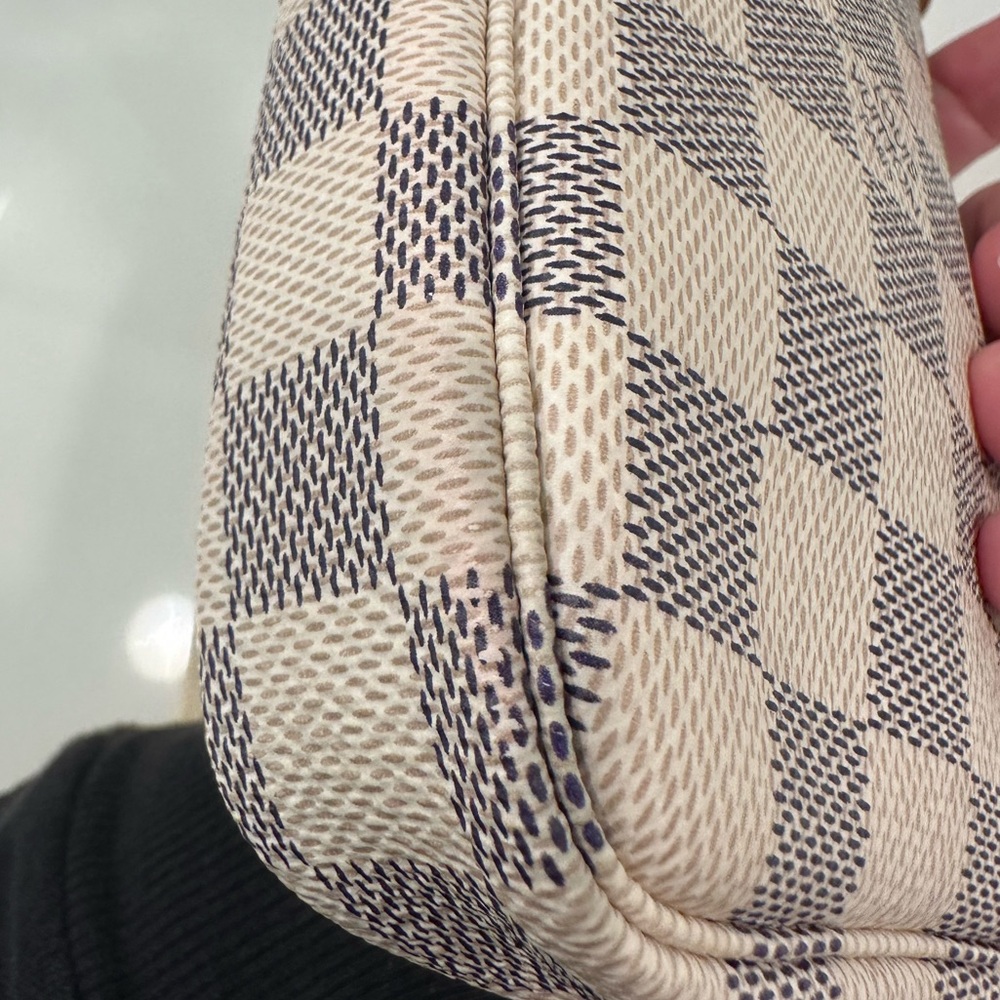 RARE Louis Vuitton Damier Azur Mini Pochette - Picture 15 of 17